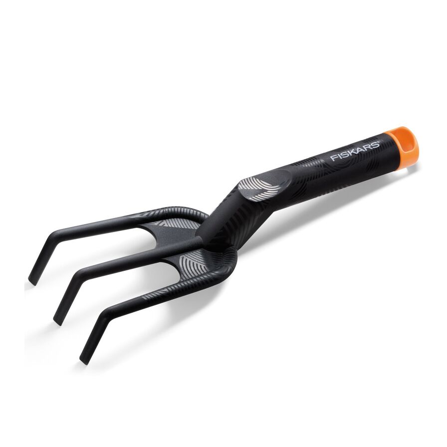 Fiskars Hand Cultivator in black - Made in Finland